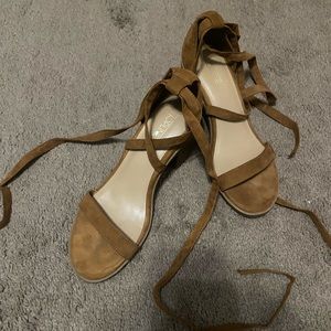 Top line tie up sandals